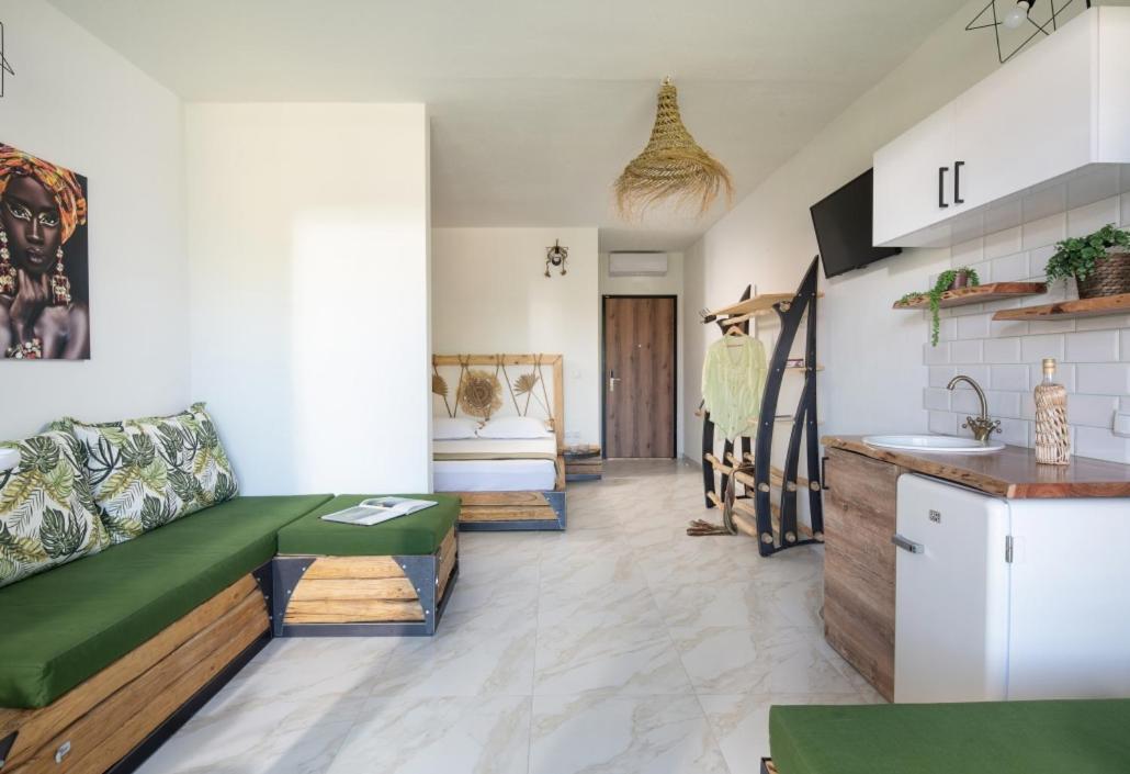 Simon King Apartment Vourvourou Bagian luar foto