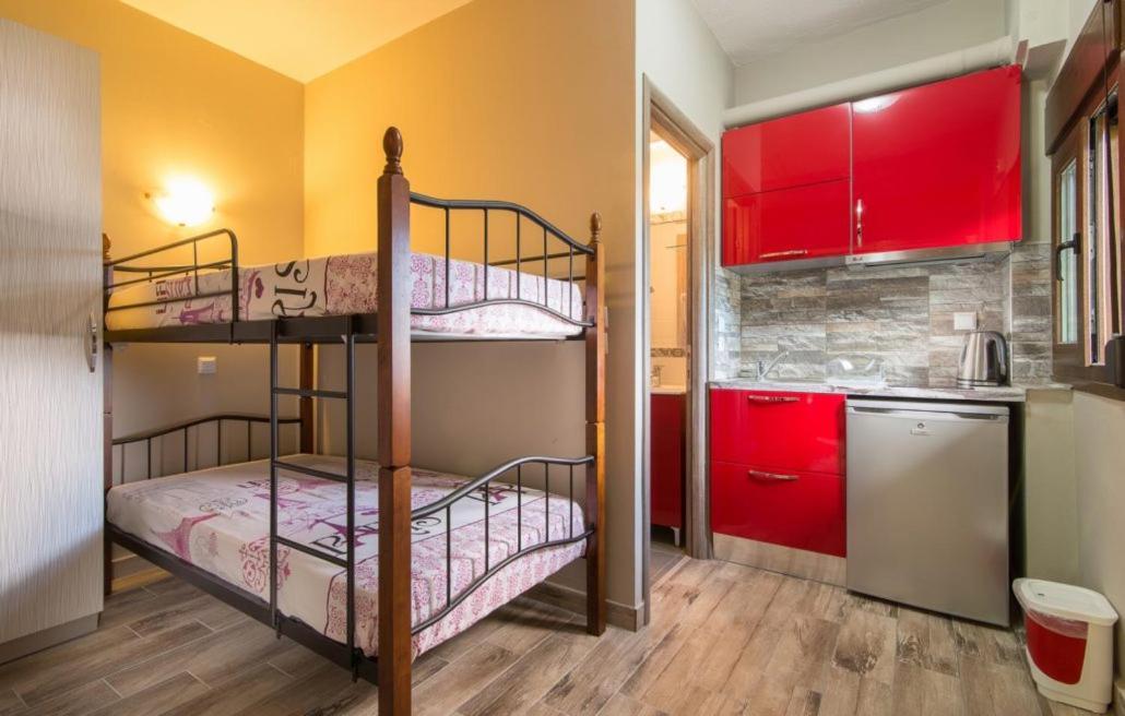Simon King Apartment Vourvourou Bagian luar foto