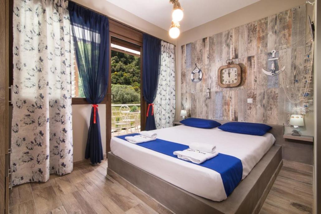 Simon King Apartment Vourvourou Bagian luar foto