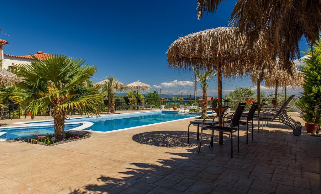 Simon King Apartment Vourvourou Bagian luar foto